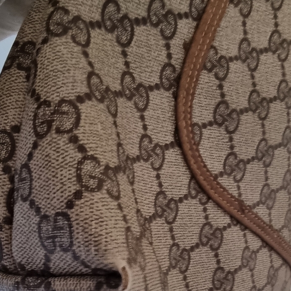 GUCCI WEB TOTE (MINOR HANDLE FRAY & CORNER ABRASION) - Picture 4 of 16